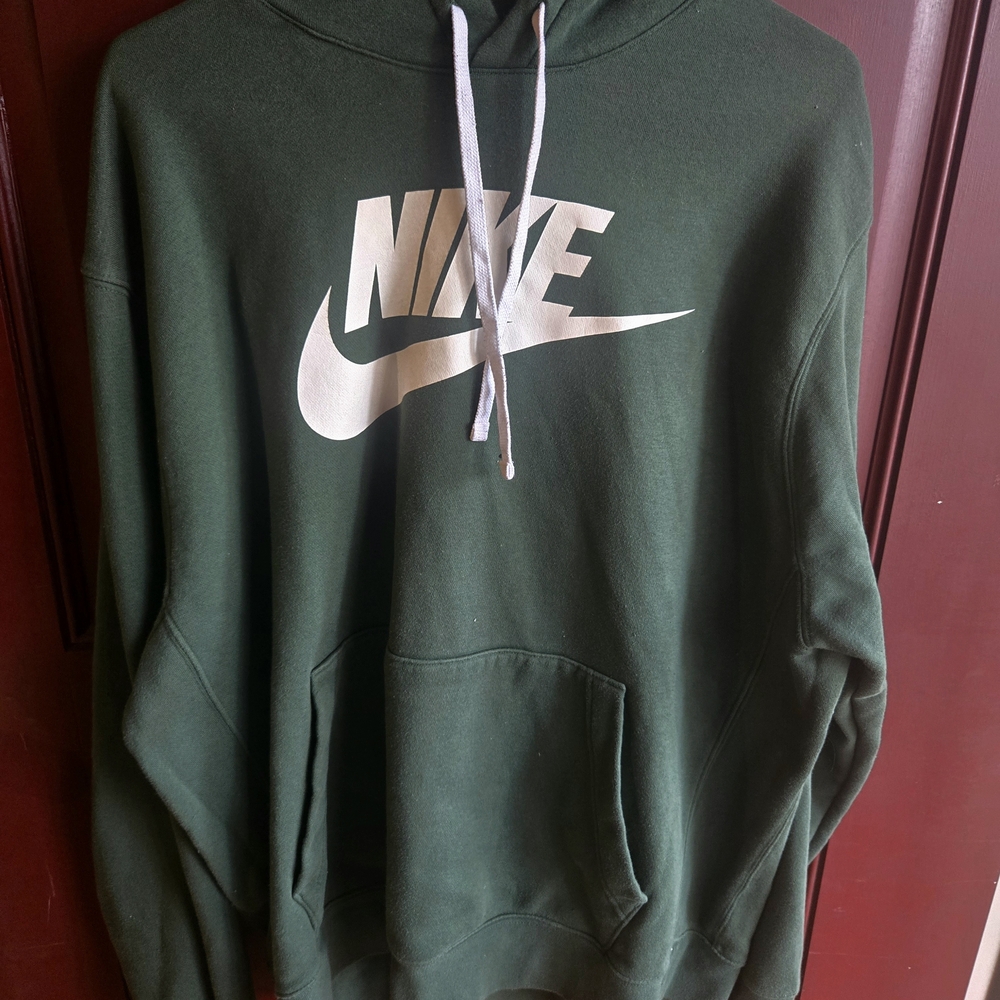 Nike Forest Green Hoodie (CLOSING CLOSET)